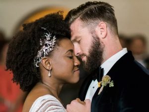 Tips and types of bridal hair accessories